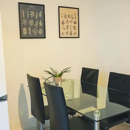 Nel Centro Di Vicino A Piazza Grande Apartment *