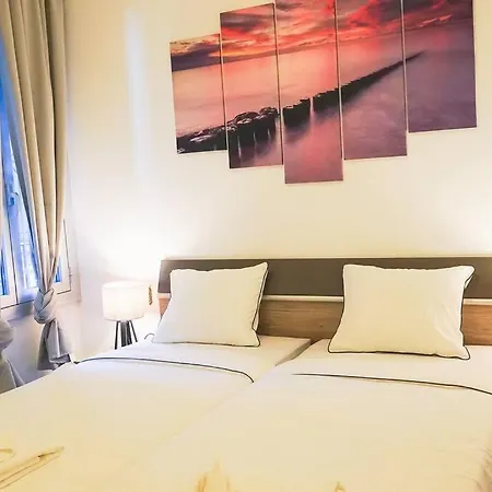 Nel Centro Di Vicino A Piazza Grande * لوكارنو