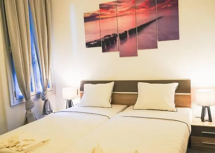 Nel Centro Di Vicino A Piazza Grande * لوكارنو