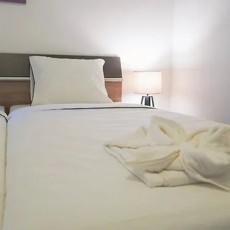 Nel Centro Di Vicino A Piazza Grande *