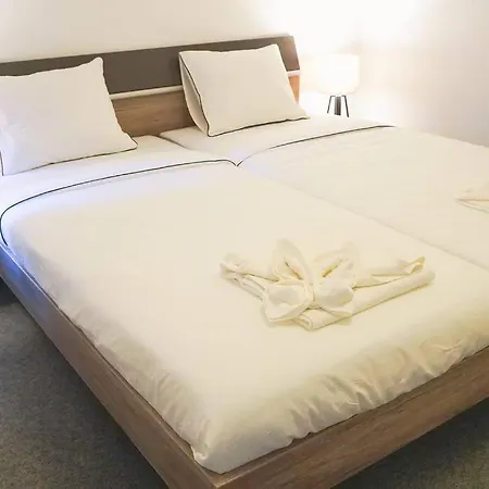 Nel Centro Di Vicino A Piazza Grande Daire