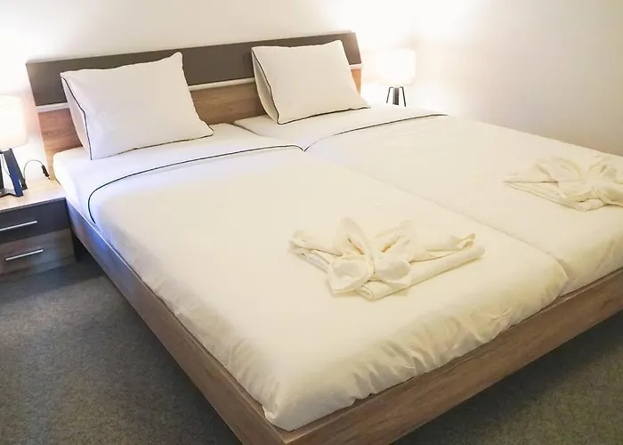 Nel Centro Di Vicino A Piazza Grande Appartement